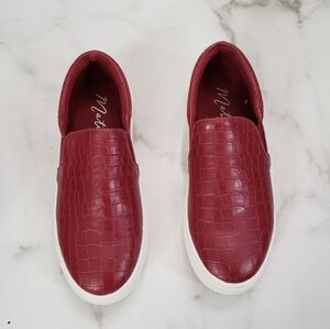 Matisse Red Croc Print Slip On Platform Sneakers Sz 6
